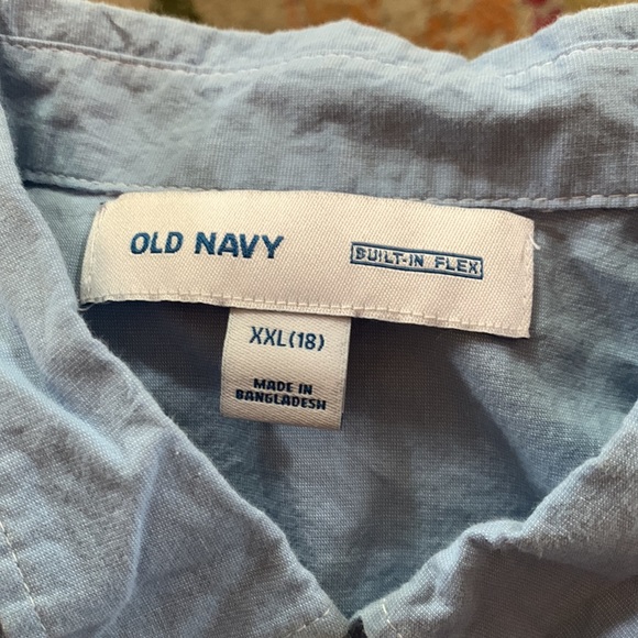 4 long sleeve button downs - Picture 3 of 5